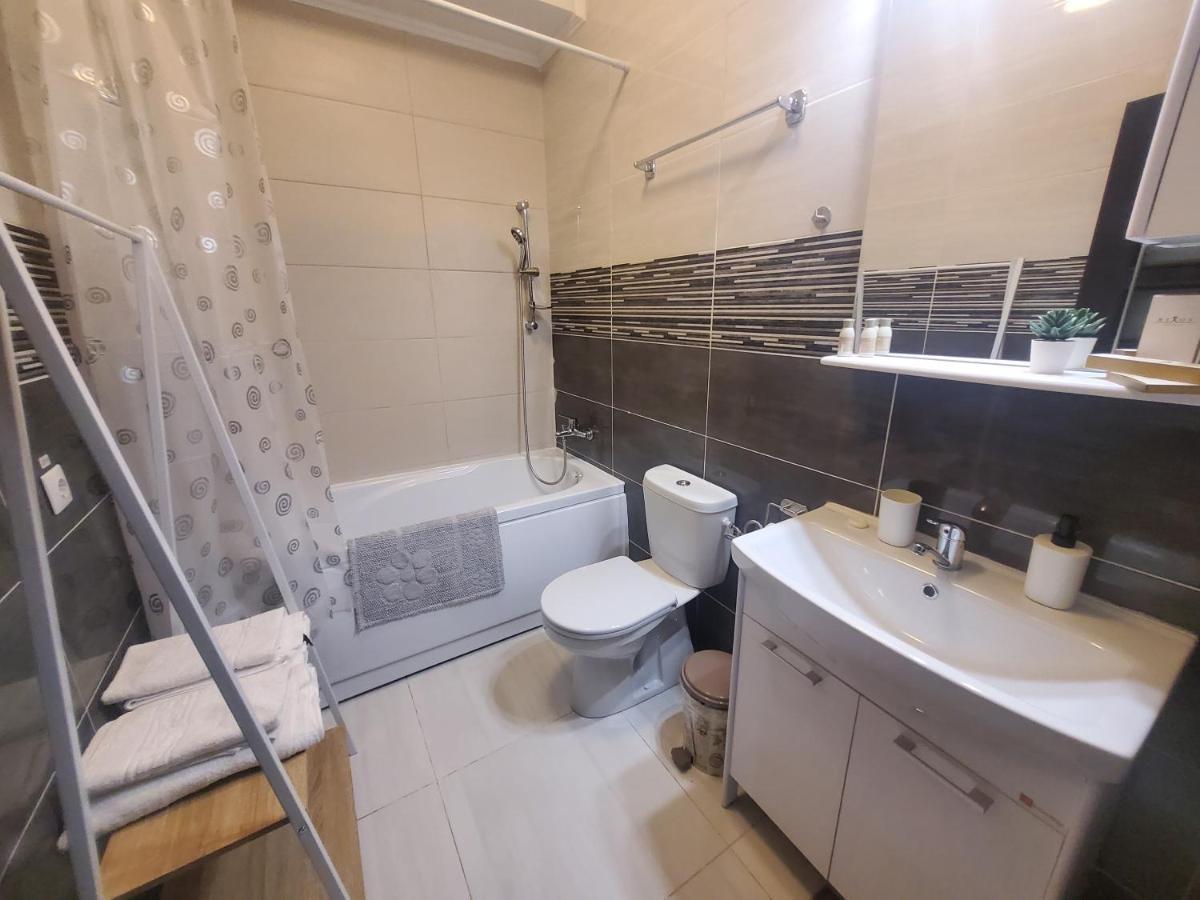 Morii Lake Special Apartment Bucharest Exterior photo